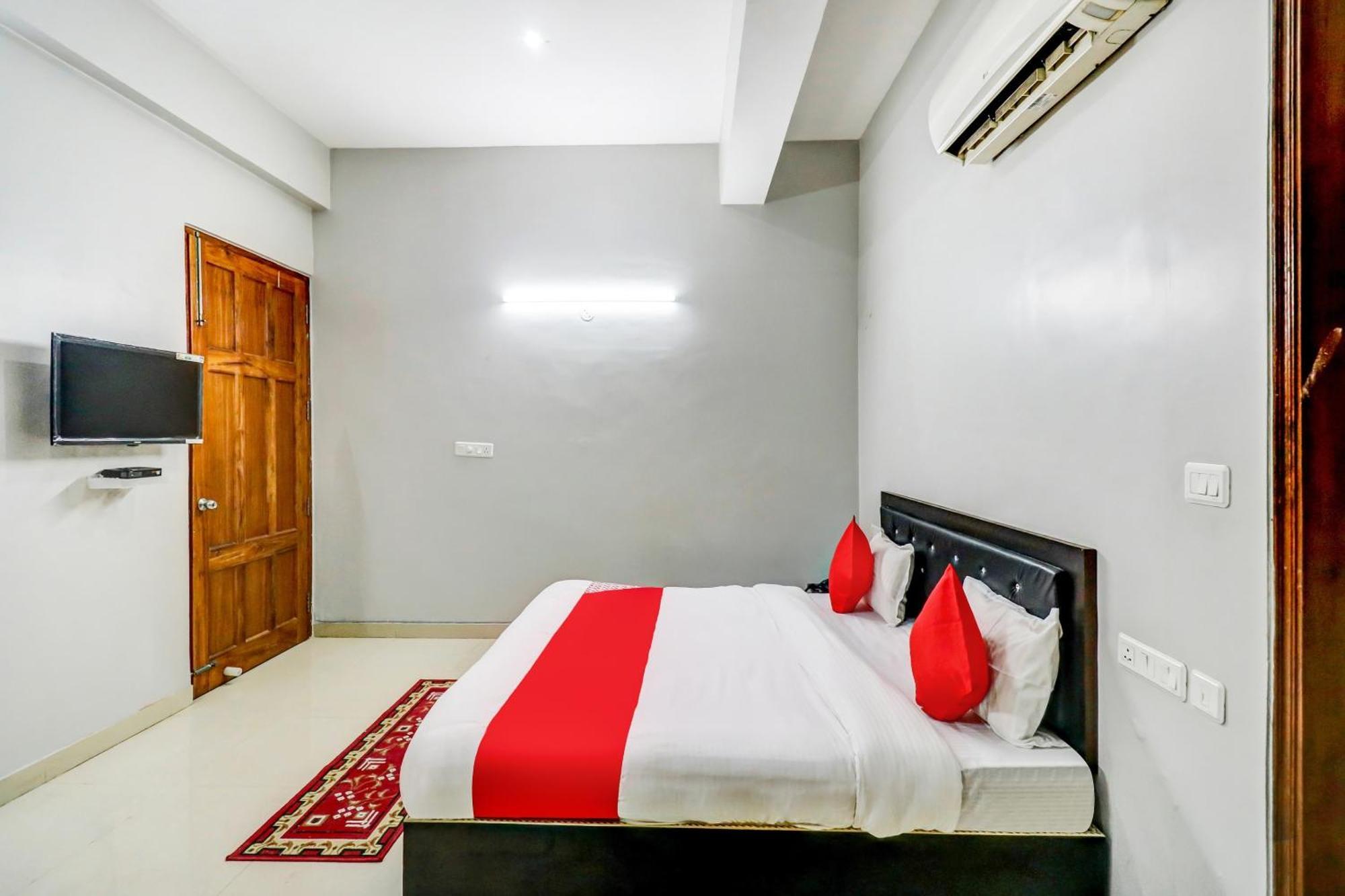 Hotel O Tokyo Chinhat Zewnętrze zdjęcie